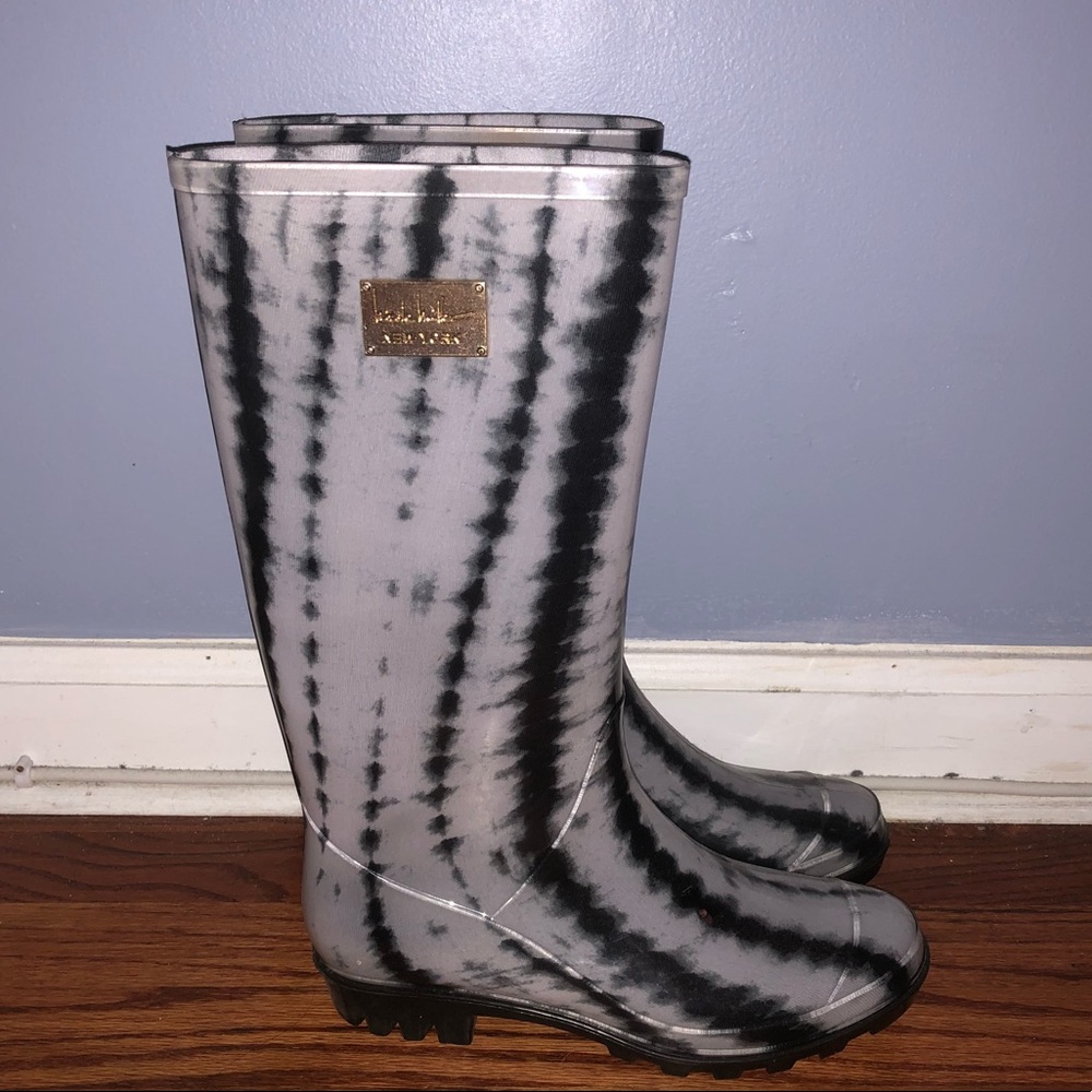 Nicole Miller New York rain boots (size 7)